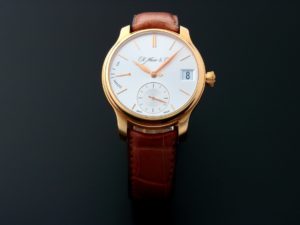 Lot #3226 – H. Moser & Cie Perpetual Calendar Watch 341.501.004 H. Moser & Cie Endeavour