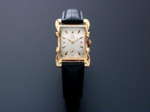 Lot #3221 – Rare Vintage 14k Yellow Gold Omega Watch Omega Fancy Lugs