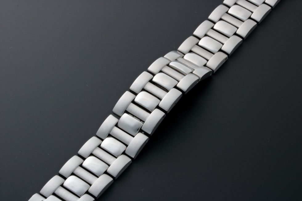 Lot #3203D Cartier Pasha Chronograph Watch Bracelet 18MM / 157MM Watch Bracelets 18mm