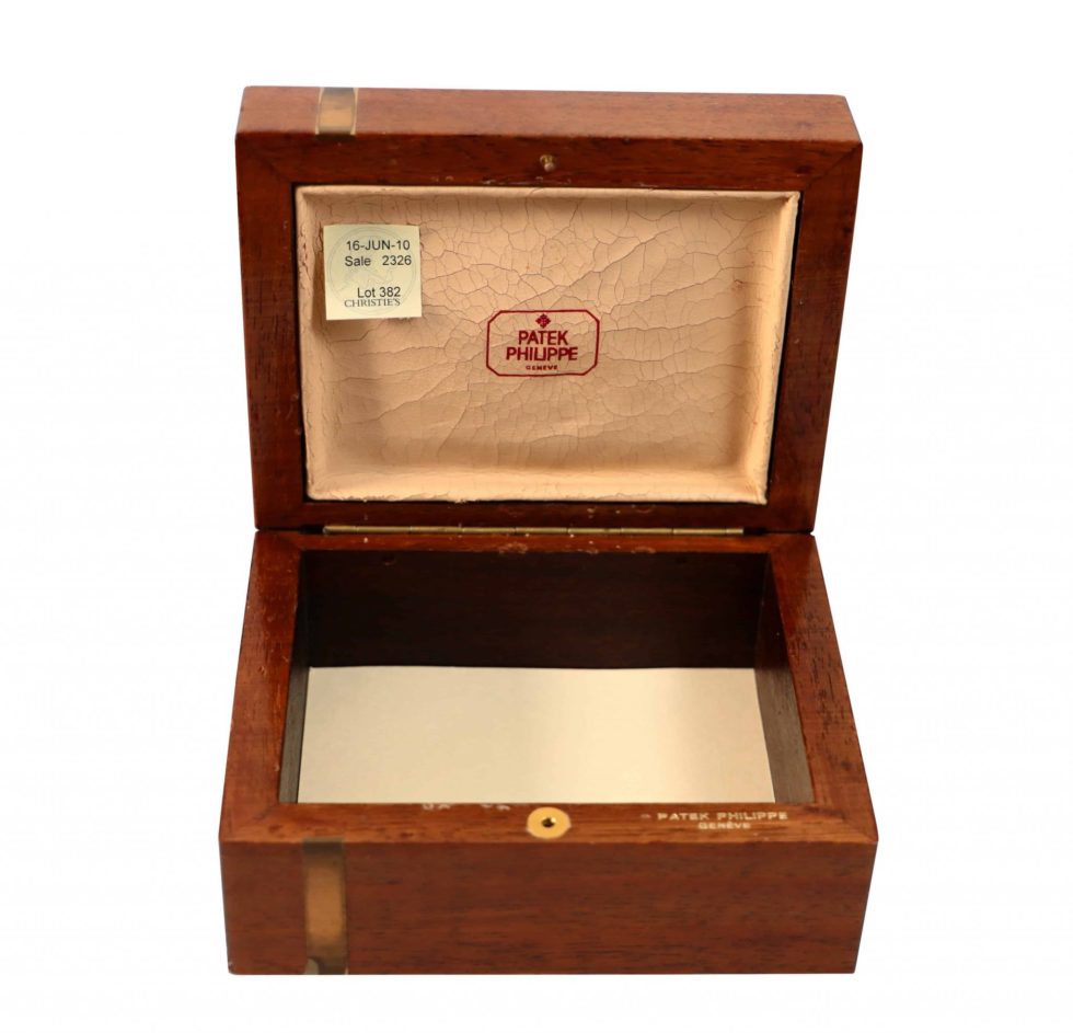 Patek Philippe Wooden Box – Baer Bosch Auctioneers