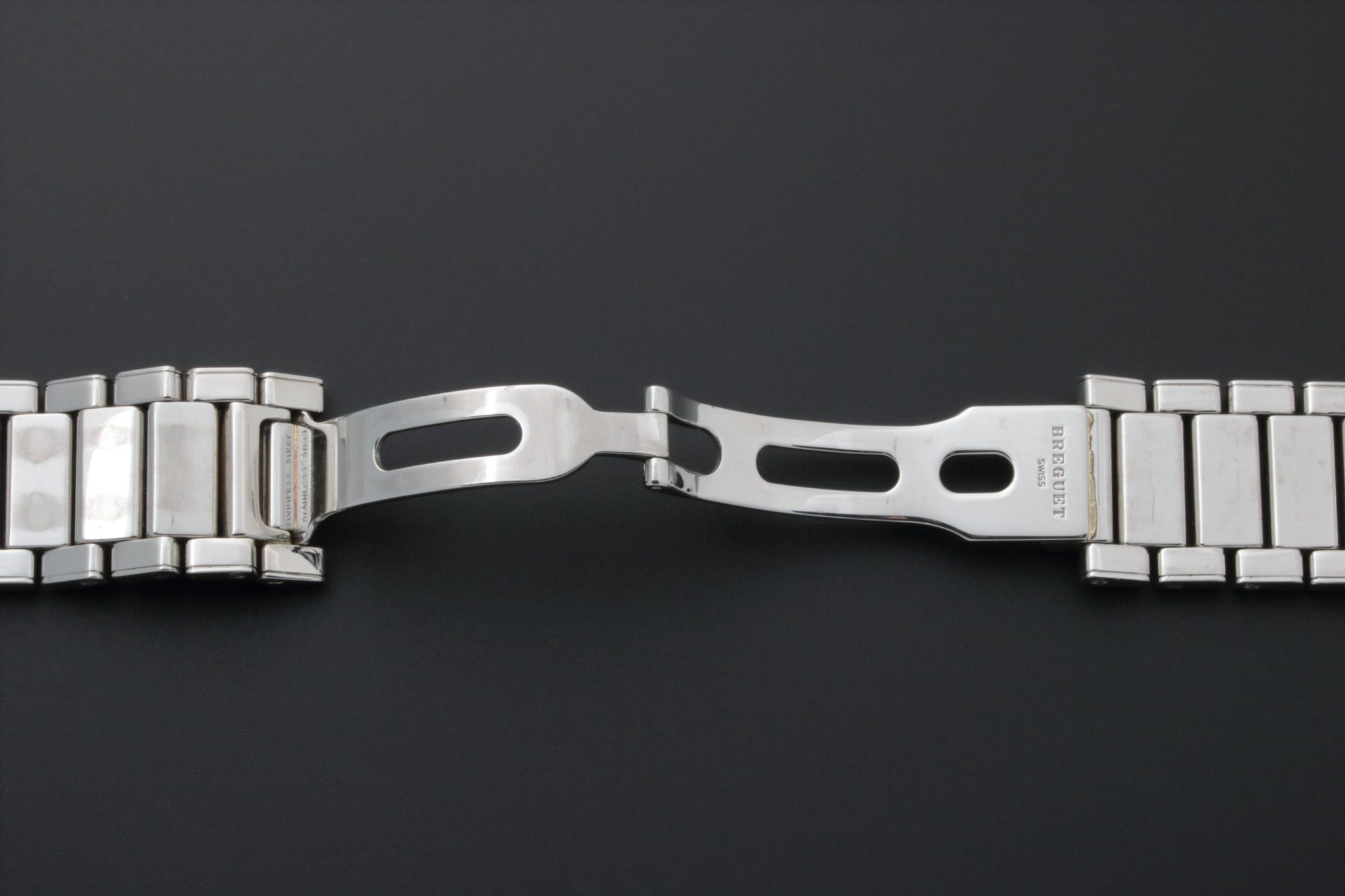 Stainless Steel Watch Bracelet: The 6 Types You Need to Know - Gnomon  Watches