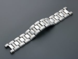 Lot #12338 – 18MM Cartier Pasha Watch Bracelet Curved Top Links Cartier 18mm
