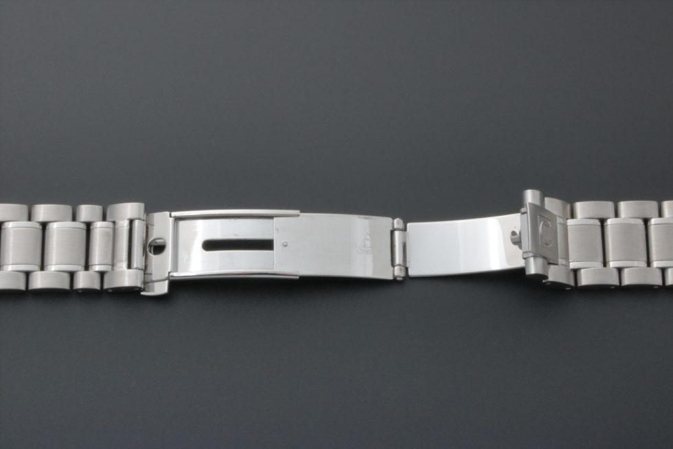 Omega Speedmaster Watch Bracelet 1562_850 – Baer Bosch Auctioneers
