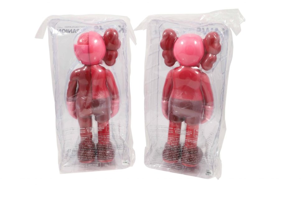 KAWS Companion Flayed and Open Vinyl Figure Blush Set – Baer & Bosch Auctioneers