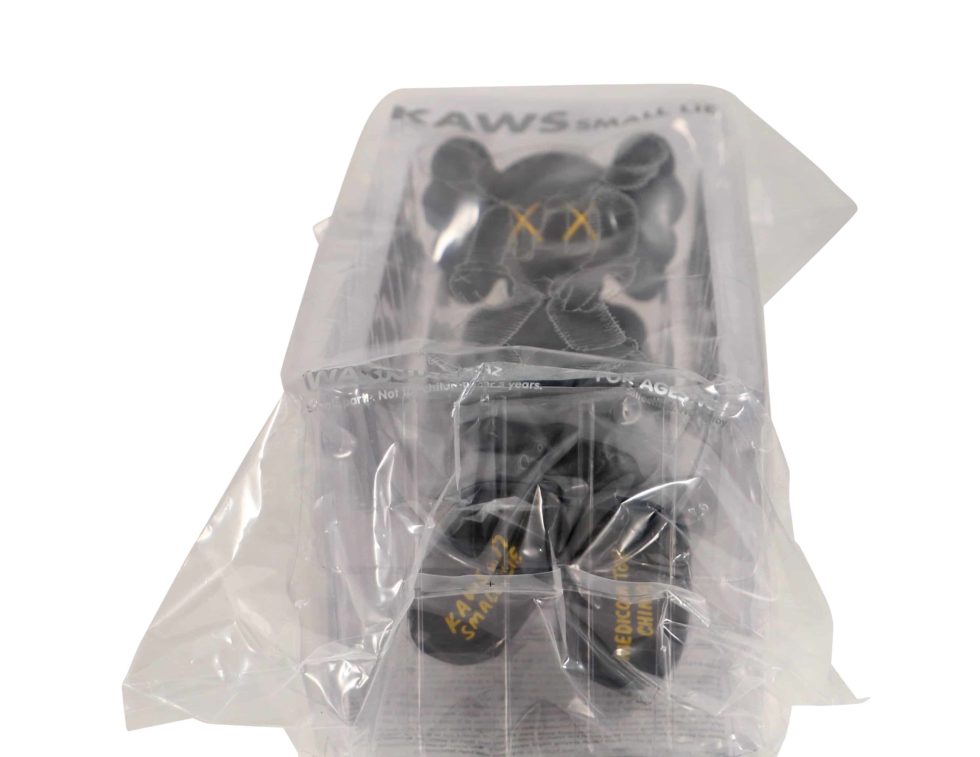 Lot #14476 – KAWS Small Lie Black Vinyl Figure Sealed Art Toys KAWS