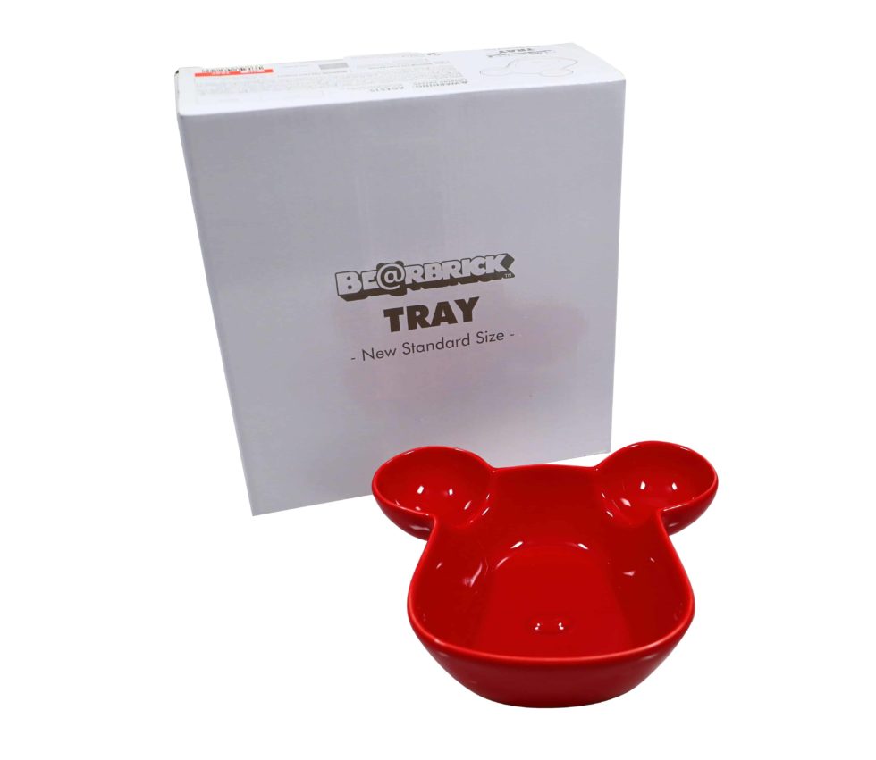 HB29-007 – Bearbrick Tray Plate Bowl Red Medicom Toys – Baer & Bosch Auctions