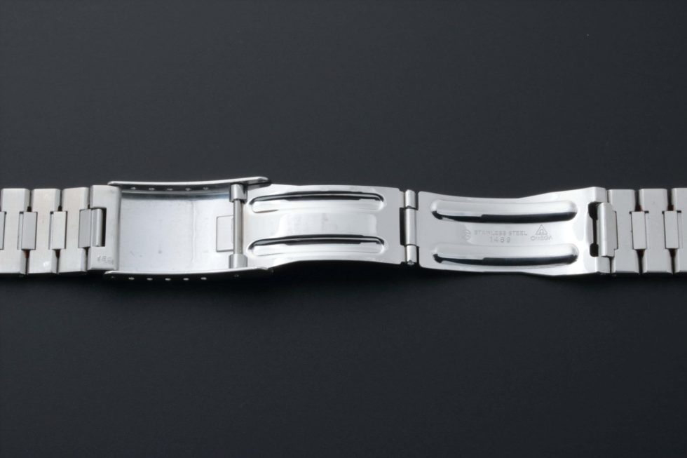 3873A Omega Speedmaster Tutone Watch Bracelet 1469 813 18MM – Baer Bosch Auctioneers
