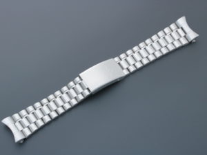 Lot #5696 – Omega Dynamic Chronograph Watch Bracelet 1571/871 20MM Omega Omega 1571/871