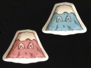 Lot #15039 – KAWS Holiday Japan Mount Fuji Plate Set of 4 Ceramic Plate AllRightsReserved