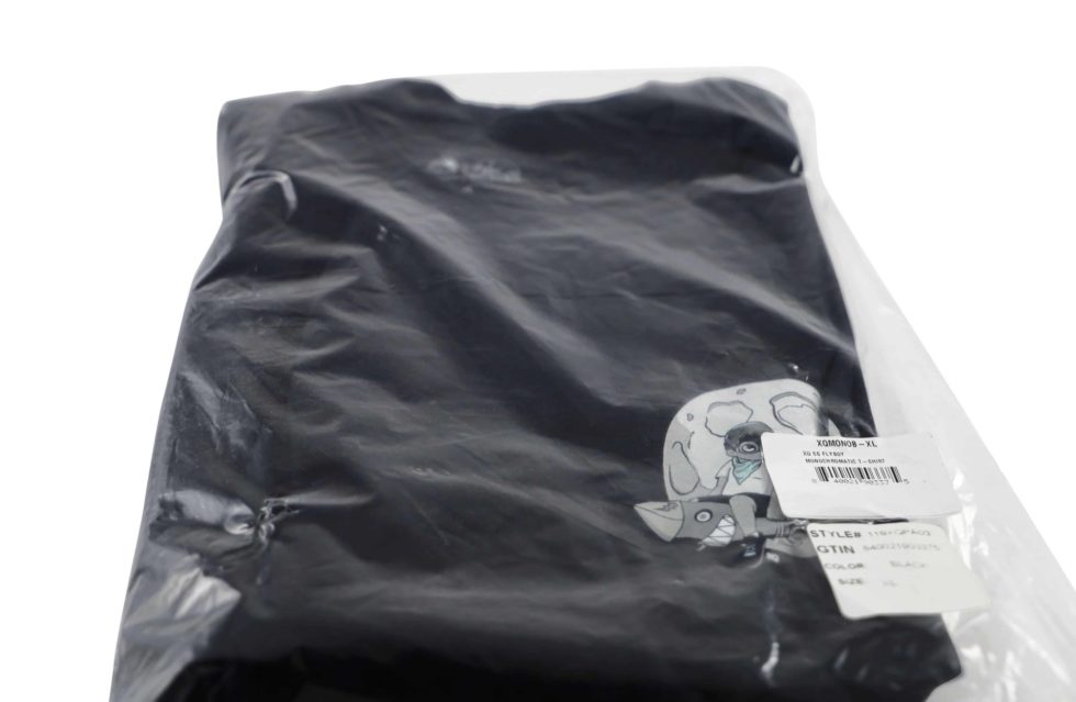 Lot #14278 – Hebru Brantley Flyboy Monochromatic T-Shirt XL Clothes & Shoes [tag]