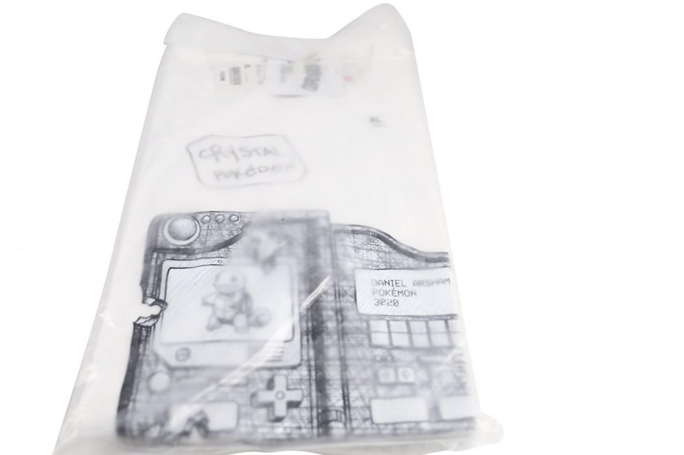 HB28-072 – Daniel Arsham Pokemon Crystal Pokedex T-Shirt White Size XL – Baer & Bosch Auctions
