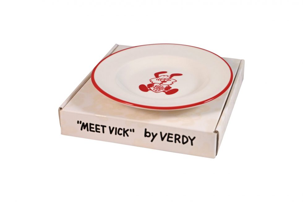 Lot #15025 – Meet Vick by Verdy Girls Don’t Cry Plate Bowl White Ceramic Plate Verdy