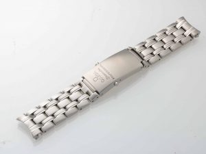 Lot #8999 – Omega Seamaster Professional 18MM Watch Bracelet 1502/824 1502/824 Omega 1502/824