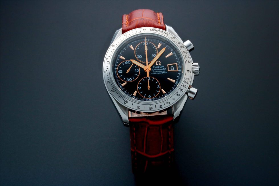 Lot #12384 – Omega 3211.50 Speedmaster Date Watch Special Edition 3211.50 Omega 3211.50.00