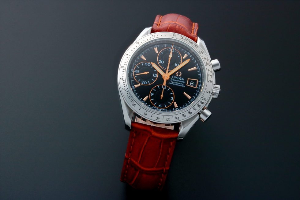 Lot #12384 – Omega 3211.50 Speedmaster Date Watch Special Edition 3211.50 Omega 3211.50.00