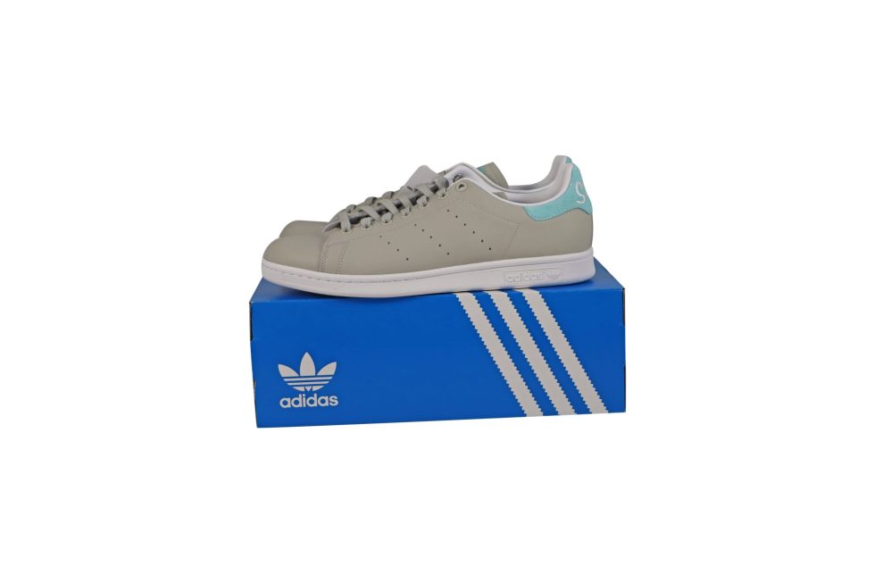 Lot #14409 – Adidas Stan Smith Sea Foam Sneakers US 10 Clothes & Shoes Adidas