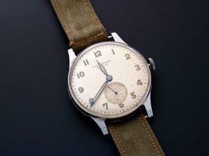 Lot #14157 – Vintage Universal Geneve 1940’s Caliber 262 Watch 21282 21282 Universal Geneve
