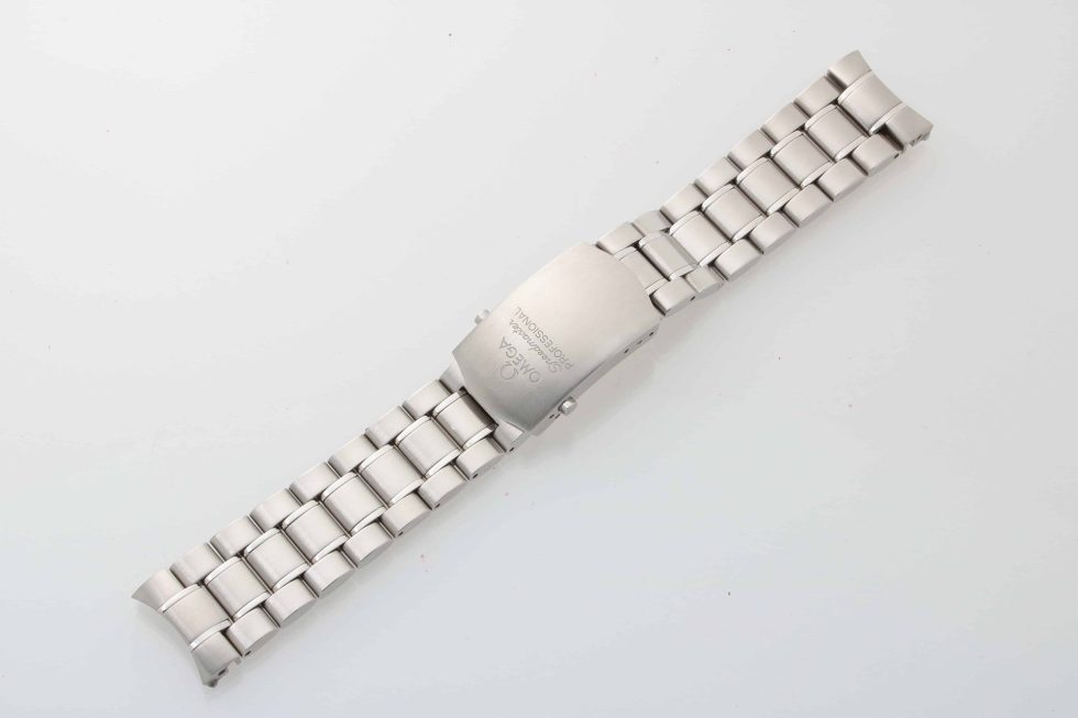 Lot #12359 – Omega 20mm Speedmaster Professional 1998/840 Watch Bracelet 1998/840 Omega 1998 / 840