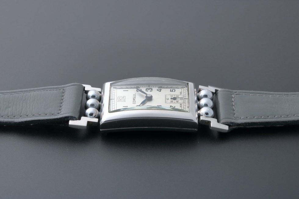 13103 Vintage Men’s Consul Fancy Flexible Lugs Watch REF 11 – Baer & Bosch Watch Auctions