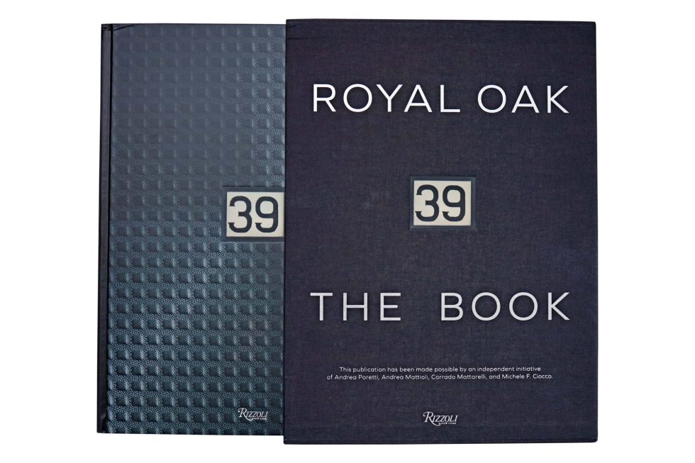 Lot #14843 – Royal Oak 39 The Book Audemars Piguet Audemars Piguet Audemars Piguet Book