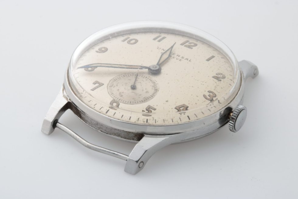 Lot #14691 – Vintage 1940s Universal Geneve 21282 Caliber 262 Watch 21282 Universal Geneve