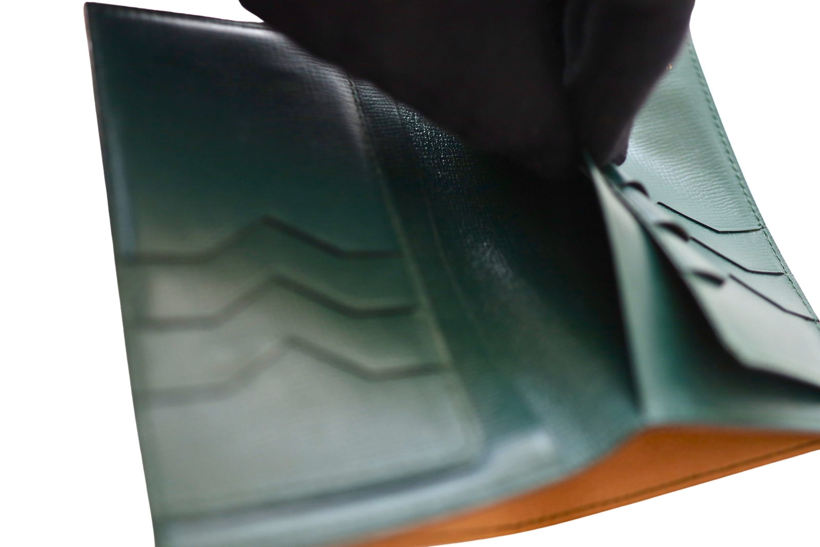 Lot #HB27-139 – Original Valextra Green Leather Wallet Card Holder Lot #HB27-139 – Original Valextra Green Leather Wallet Card Holder Valextra Lot #HB27-139 – Original Valextra Green Leather Wallet Card Holder Valextra Valextra