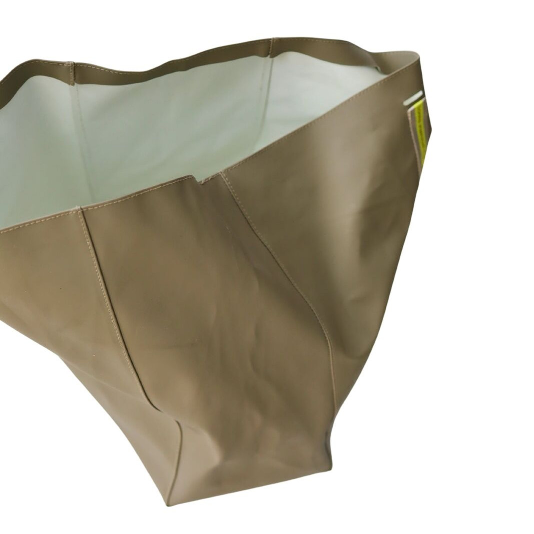 Lot #HB27-134 – Authentic Louis Vuitton Cup Bag Grey Vinyl Vintage GENUINE Lot #HB27-134 – Authentic Louis Vuitton Cup Bag Grey Vinyl Vintage GENUINE Bags Lot #HB27-134 – Authentic Louis Vuitton Cup Bag Grey Vinyl Vintage GENUINE Bags Bags