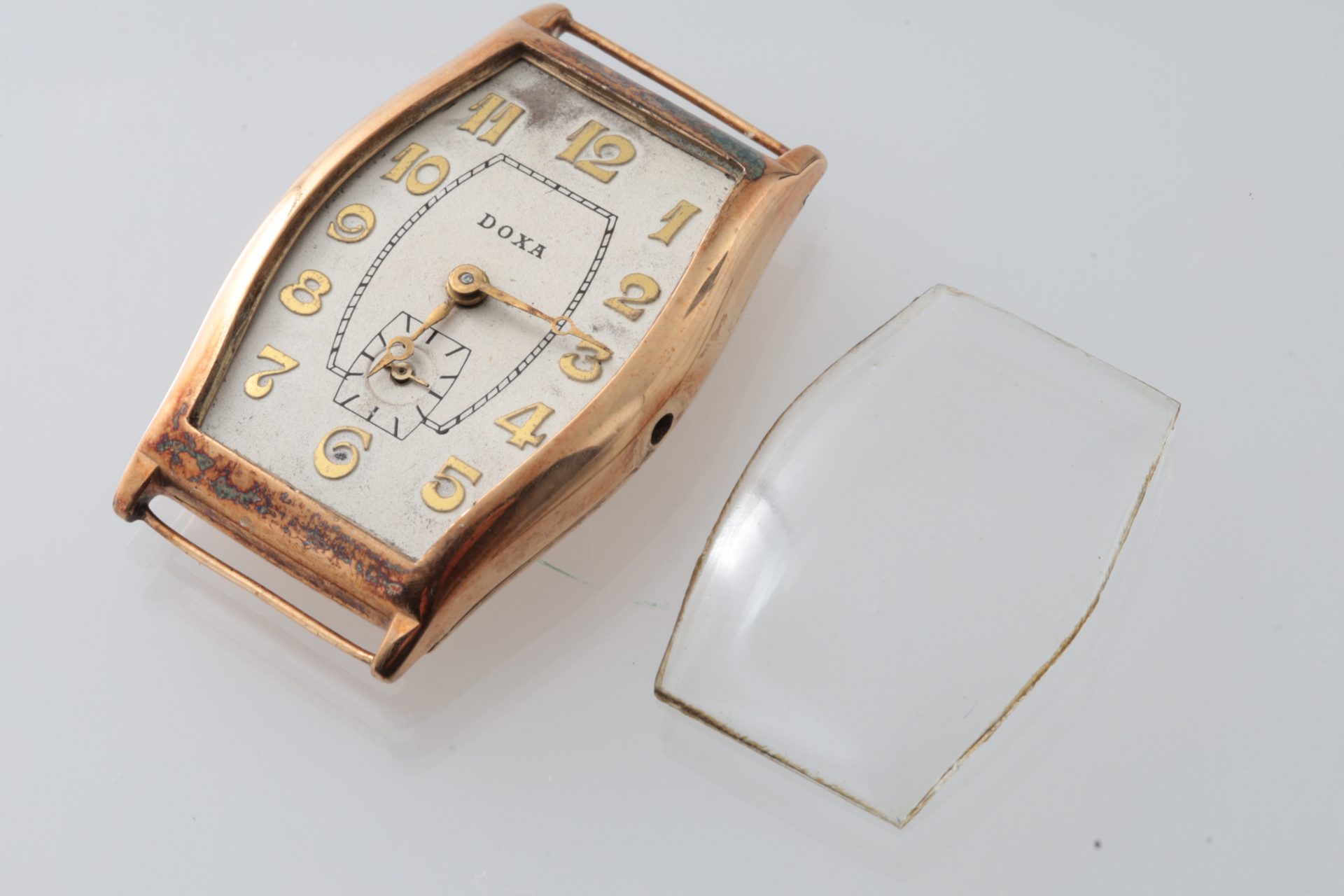 Lot #HB30-070 – Vintage 14k Gold Doxa Wire Lug Hinge Watch For Parts or Repair Lot #HB30-070 – Vintage 14k Gold Doxa Wire Lug Hinge Watch For Parts or Repair Doxa Lot #HB30-070 – Vintage 14k Gold Doxa Wire Lug Hinge Watch For Parts or Repair Doxa Doxa Hinged Watch Case