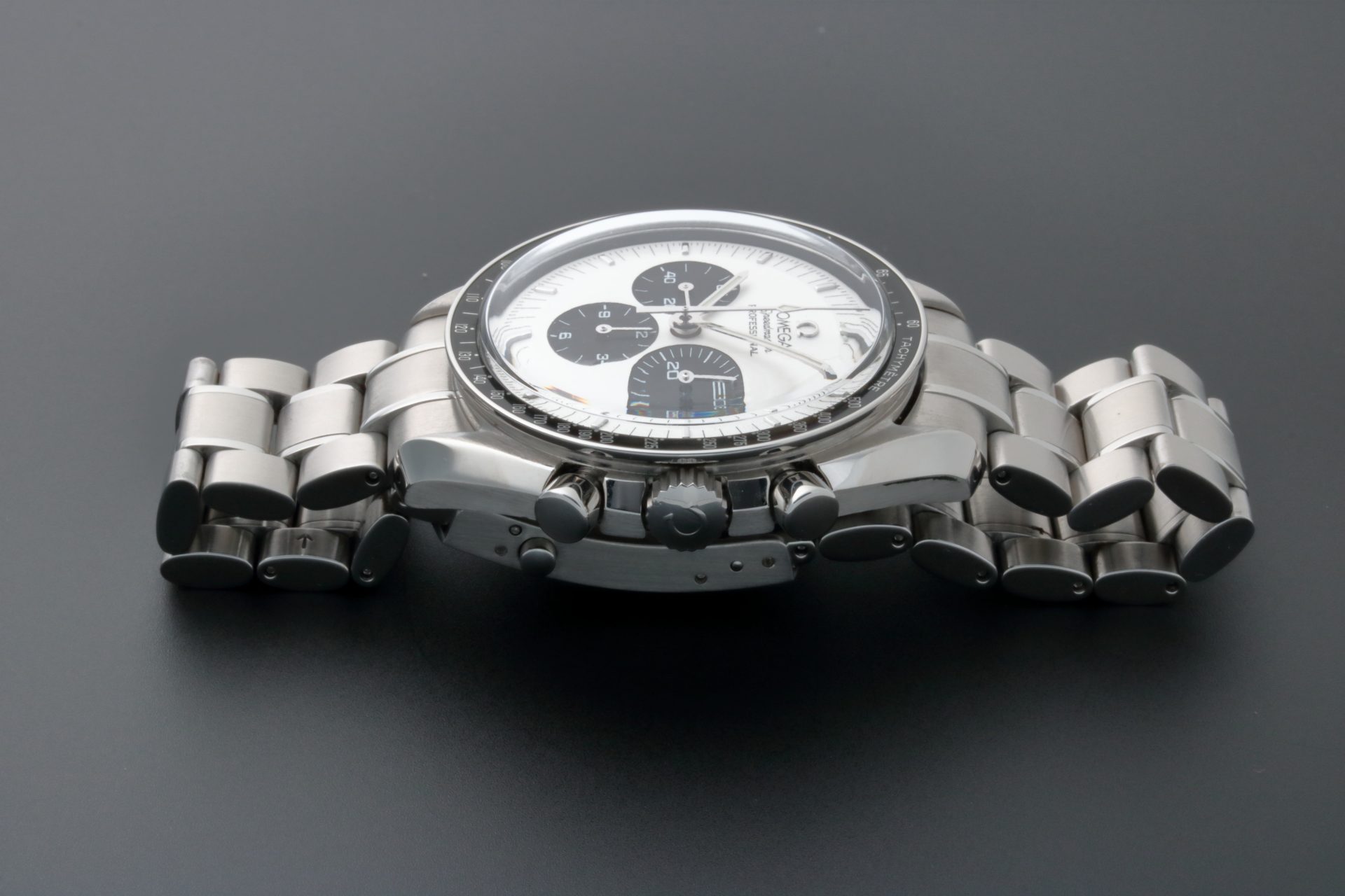 Lot #AN3874 – Omega Speedmaster Professional Moon Panda Chronograph 145.0022 Lot #AN3874 – Omega Speedmaster Professional Moon Panda Chronograph 145.0022 Watches Lot #AN3874 – Omega Speedmaster Professional Moon Panda Chronograph 145.0022 Watches Acquire Now